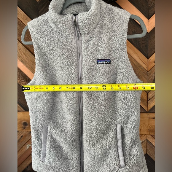 Patagonia Women’s Los Gatos Fuzzy Fleece Vest-Grey Size Medium - Picture 7 of 8